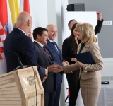 Uručeni ugovori potpore u svrhu pomoći Vlade RH za povratak Hrvata u Bosnu i Hercegovinu